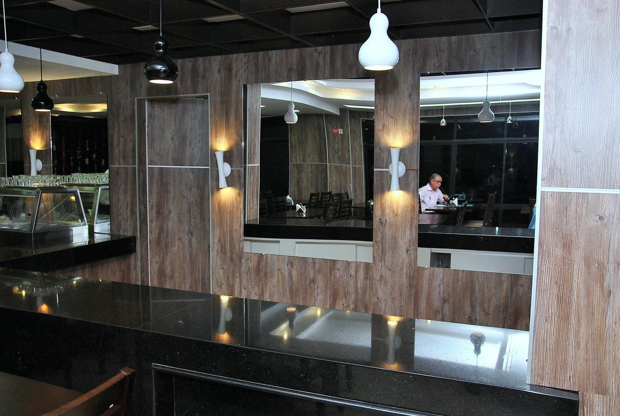Hotel Visconde Собрал Екстериор снимка